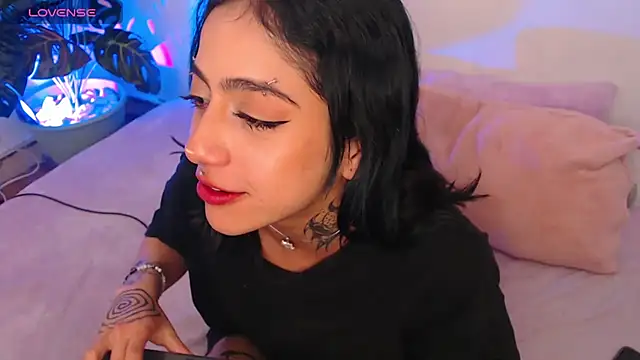 In2me live sex cam