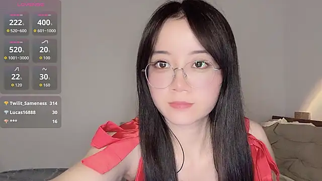 77-Vicky webcam