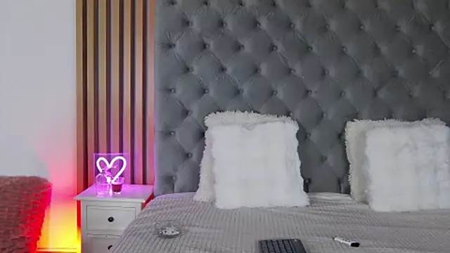 LunaHart webcam