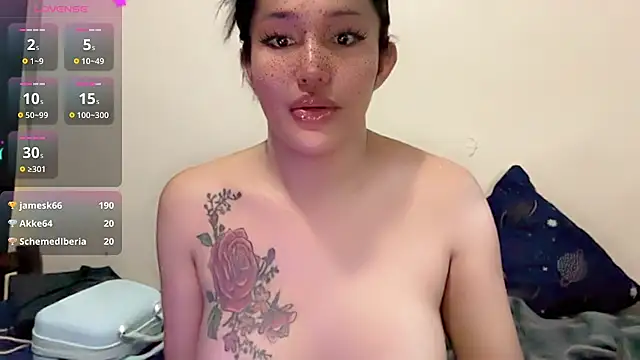 ChloeAsian webcam