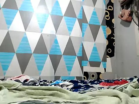 Trish_CurveCock webcam