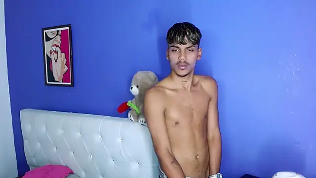 Angel_foxc13 webcam