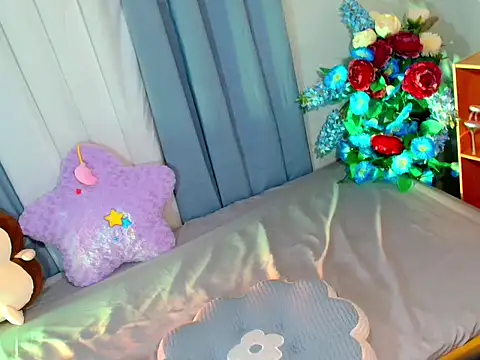 baby_kiraxx webcam