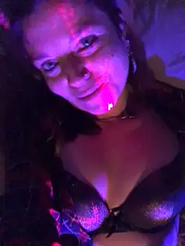 fresasabrosa69 live sex cam