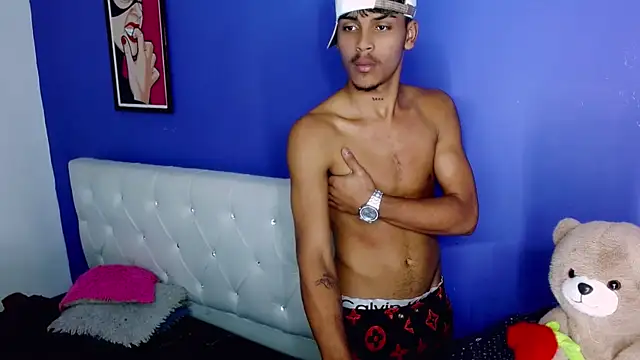 angel_foxc13 (M twink) - HARD MASTURBATION