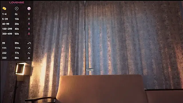 Hoot_owl_cb live cam on StripChat