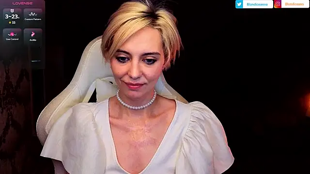 Blondice_ann webcam