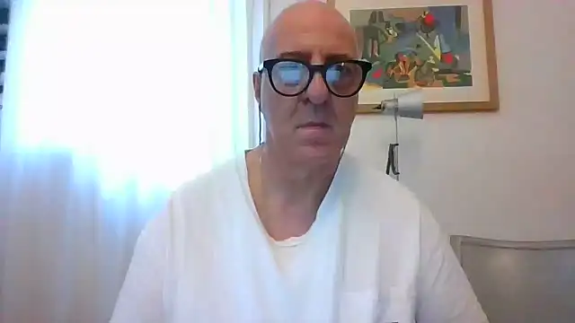 ANONIMO7735 webcam