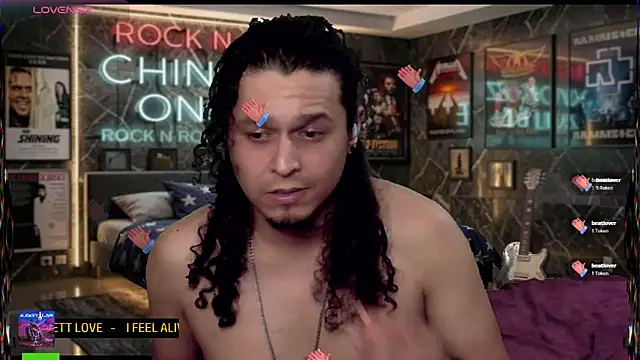 chino_roz live cam