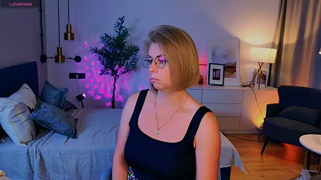 Annie_Light webcam