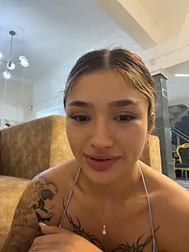 Arianavillada live cam