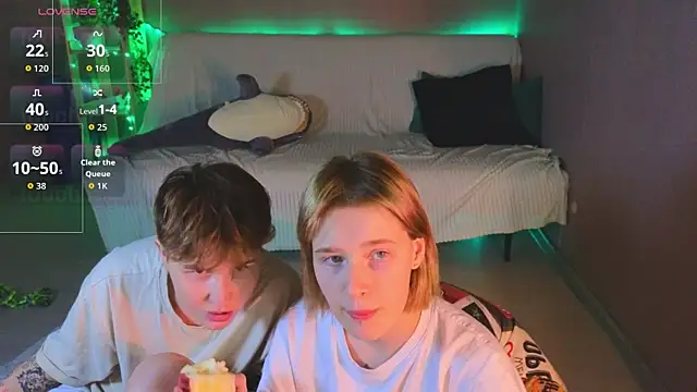 two_gerls_here live cam