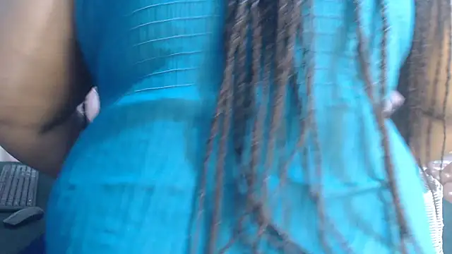 Susana83 live cam