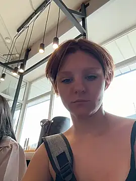 NinaParri live cam
