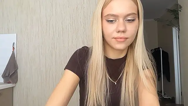 Glamorforyou Live Webcam on Stripchat