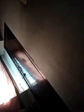 LEOMEGHA2026 live cam