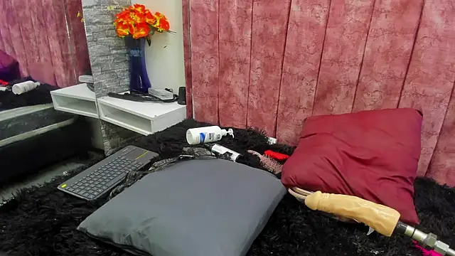 lucy78pretty webcam