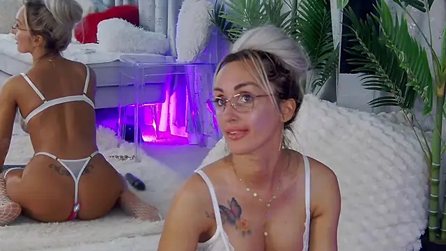 IsabelleEthan webcam