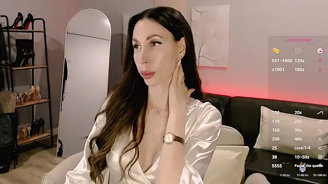 Ella_Sea live cam on StripChat