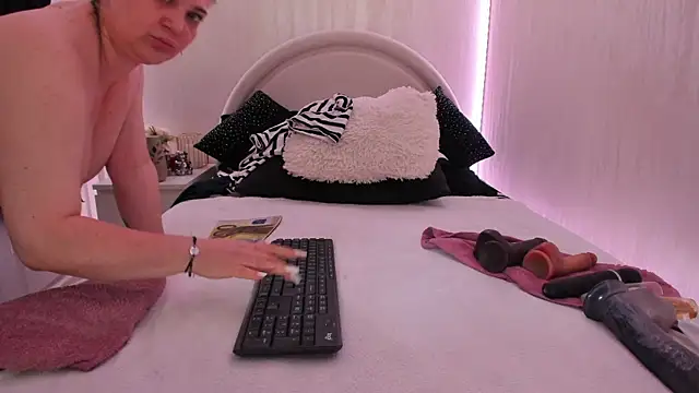 boobies4fun webcam