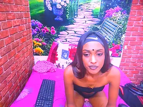 IndianPretty14u2Luv live cam on StripChat