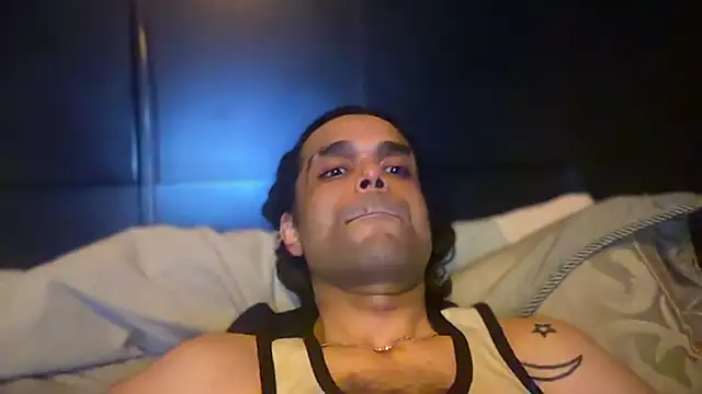 KungFuPanda001 live cam on StripChat