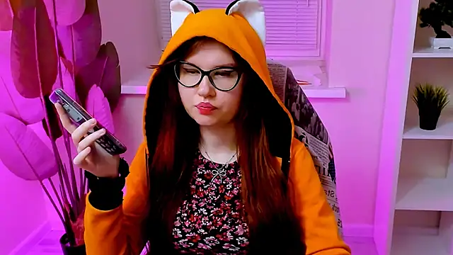CarolGiggly webcam