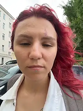 -straycat- (F young) - Show asshole + 1 sweet spank