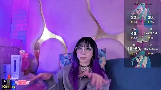 NaniiSisy webcam