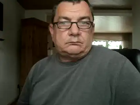 Nobbie444 live cam on StripChat