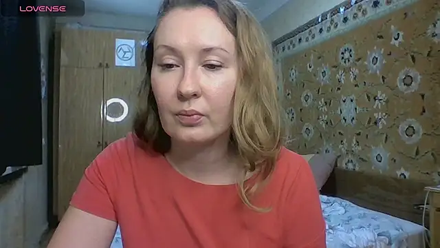 AnnaXLovers live cam on StripChat