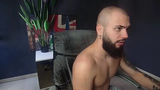 oscarwillss - OscarWillss's free webcam - UK Sex Cams