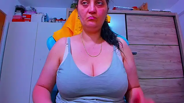 geniferswet live cam on StripChat