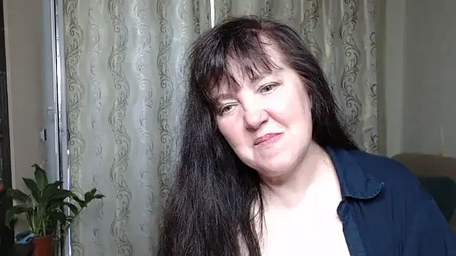 Illusionq live cam on StripChat