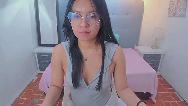 chaneelstark live cam on StripChat