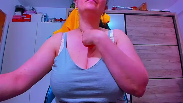 geniferswet webcam