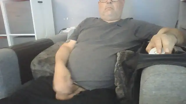Naturistmale45 webcam