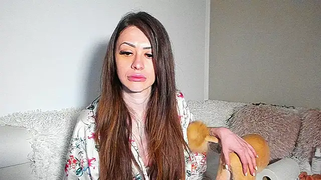 BrianaDiamondXXX webcam