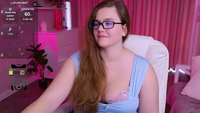 KellyKleine webcam