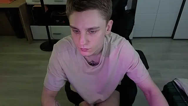 angryzan webcam
