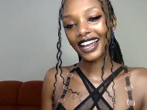 mavelous_mia webcam