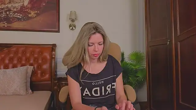 Real_Tini webcam