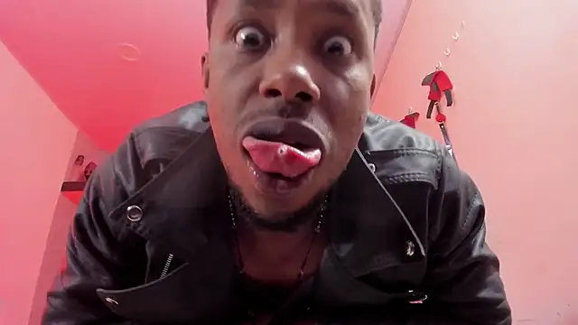 AlejoKhalifa_ webcam