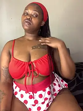 ThickPearlx23 webcam