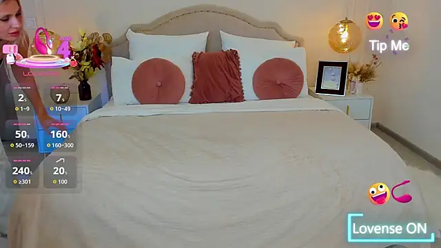MissLoou webcam