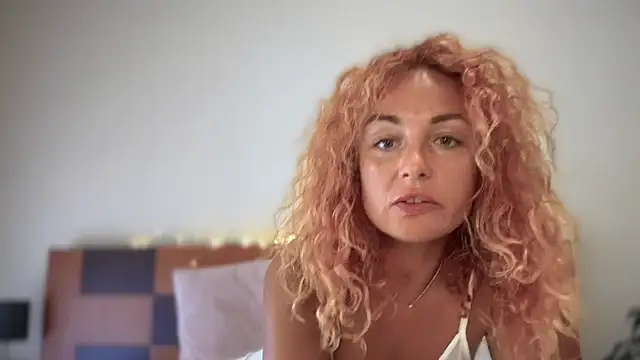 Reddgiirl webcam