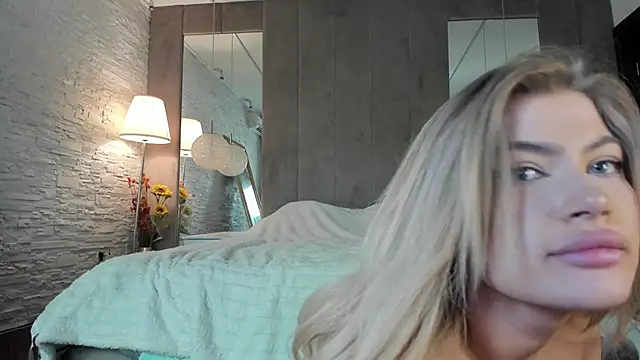 SylverEyesz webcam