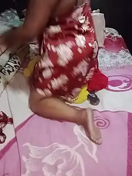 ChubbyMidgetxxx19 webcam