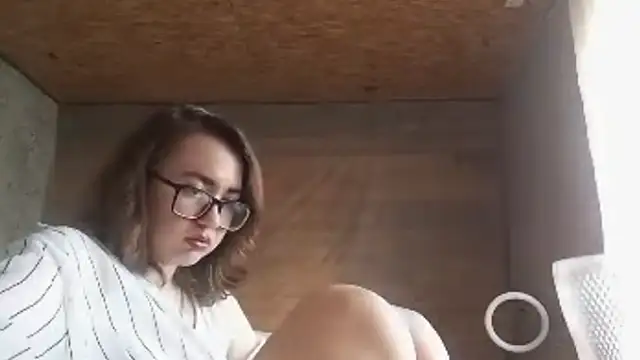 OliviaMoment webcam