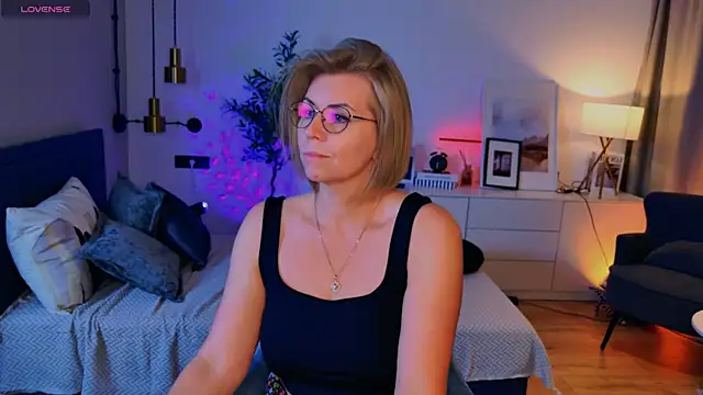 Annie_Light webcam